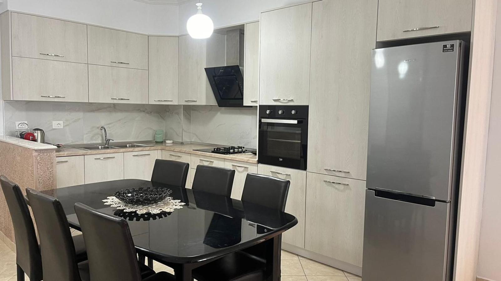 Visar Apartments Vlorë Eksteriør billede