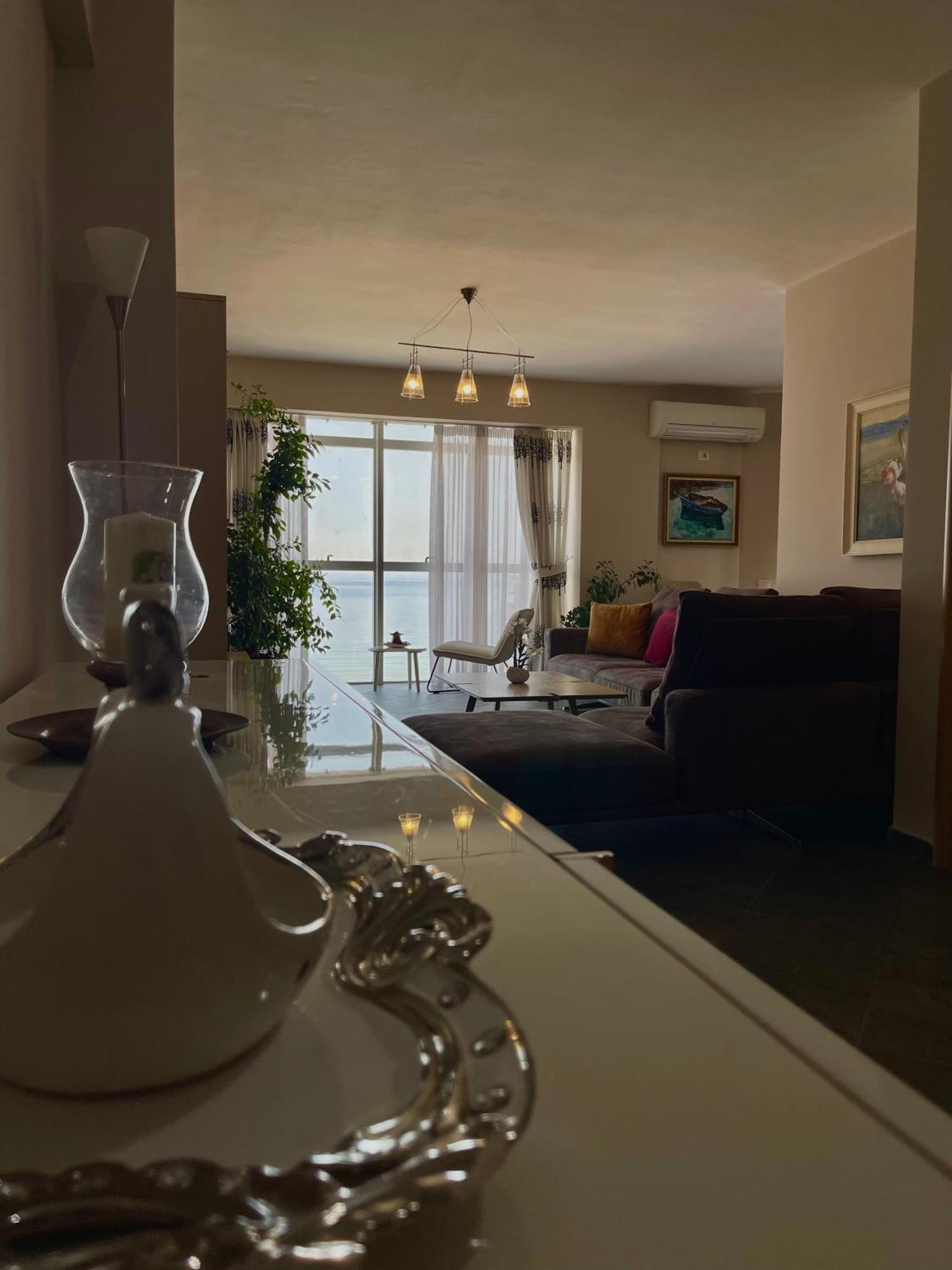 Visar Apartments Vlorë Eksteriør billede